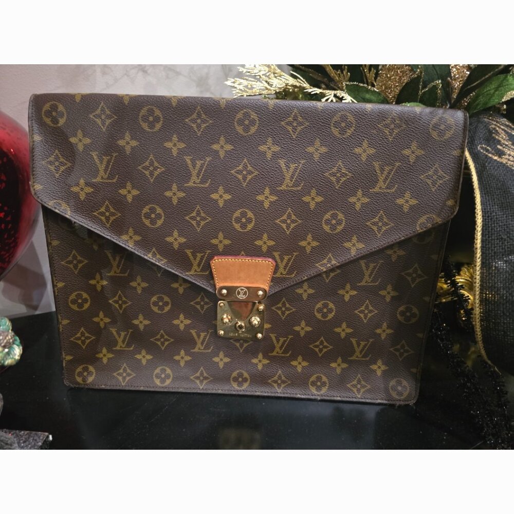 Vvguc Authentic Lv Monogram Document Bag - image 2